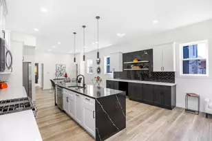 1198 E Rich St, Columbus, OH 43205 - Photo 11