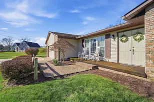 101 Resonant Dr NE, Newark, OH 43055 - Photo 3