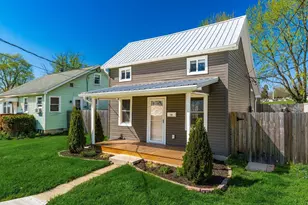 158 Hayward St, Circleville, OH 43113 - Photo 1