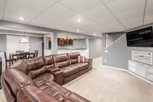 8572 Fernbrook Dr, Lewis Center, OH 43035 - Photo 35