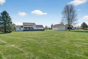 4645 Meadow Grove Dr NW, Carroll, OH 43112 - Photo 41