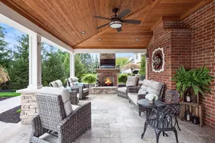 8844 Larchmont Ct, Pickerington, OH 43147 - Photo 3