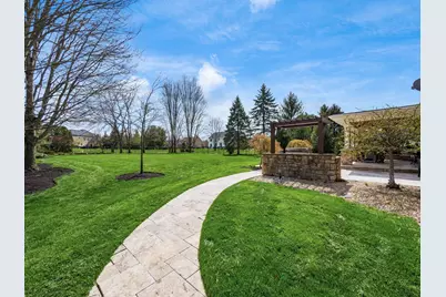 8844 Larchmont Court, Pickerington, OH 43147 - Photo 5