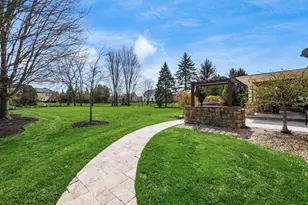 8844 Larchmont Ct, Pickerington, OH 43147 - Photo 5