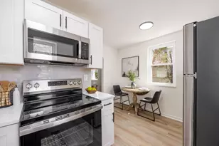 2227 Homestead Dr, Columbus, OH 43211 - Photo 13