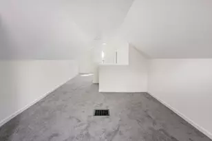 2227 Homestead Dr, Columbus, OH 43211 - Photo 23