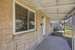 2227 Homestead Dr, Columbus, OH 43211 - Photo 29