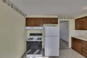 1093 Harwood Dr, Columbus, OH 43228 - Photo 15