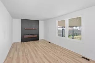 6736 Centennial Dr, Reynoldsburg, OH 43068 - Photo 11