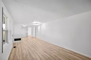 6736 Centennial Dr, Reynoldsburg, OH 43068 - Photo 15