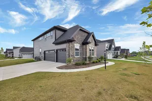 8149 Chesapeake Way NW, Pickerington, OH 43147 - Photo 3