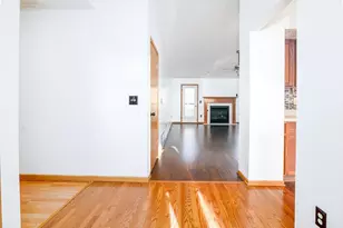 1034 Crossbrook Blvd, Galloway, OH 43119 - Photo 5