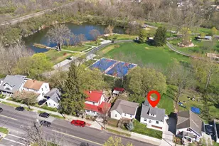 322 W William St, Delaware, OH 43015 - Photo 7