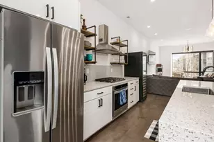 230 Neruda Ave, Columbus, OH 43215 - Photo 11