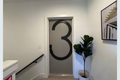 973 E Broad Street #3, Columbus, OH 43205 - Photo 3