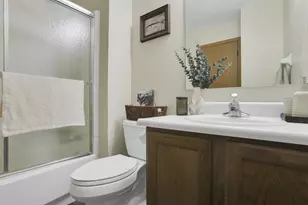 1076 Rendezvous Ln, Columbus, OH 43207 - Photo 25