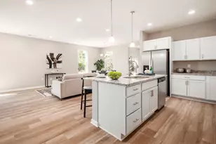 6040 Naughten Pond Dr, Columbus, OH 43213 - Photo 11