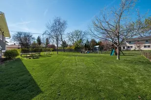 3460 Darbyshire Dr, Hilliard, OH 43026 - Photo 33