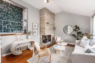 3460 Darbyshire Dr, Hilliard, OH 43026 - Photo 1