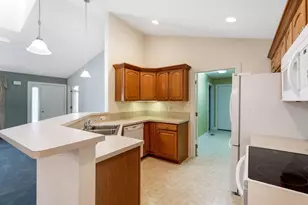 1477 Meadow Ridge Dr, Lancaster, OH 43130 - Photo 17