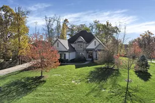 1551 Riverwood Ln, Powell, OH 43065 - Photo 15