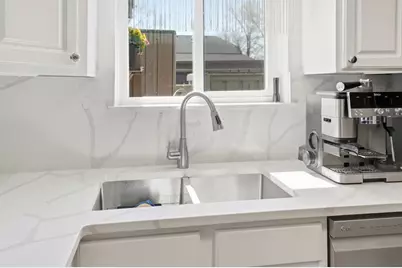 673 Olde Towne Avenue #16-673D, Columbus, OH 43214 - Photo 19