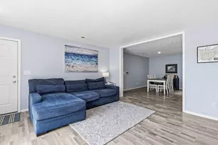 1990 Kyger Dr, Columbus, OH 43228 - Photo 11