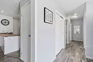 1990 Kyger Dr, Columbus, OH 43228 - Photo 7