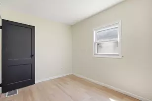 1074 S James Rd, Columbus, OH 43227 - Photo 25