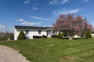 3585 Old Wheeling Rd, Zanesville, OH 43701 - Photo 3