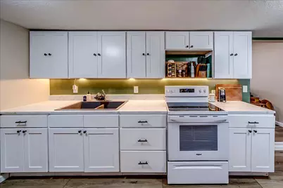 349 Barnes Avenue, Circleville, OH 43113 - Photo 9