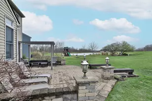 641 Meadows Dr, Delaware, OH 43015 - Photo 43