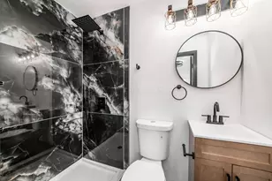 5548 Roche Dr, Columbus, OH 43229 - Photo 31