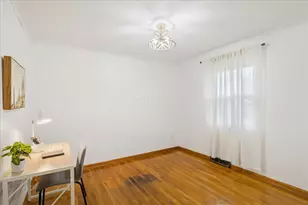 1170 St Agnes Ave, Columbus, OH 43204 - Photo 9