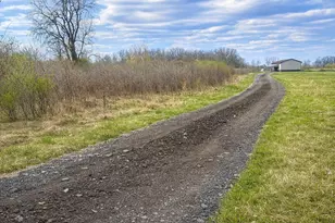 3233 Lundy Ln, London, OH 43140 - Photo 1