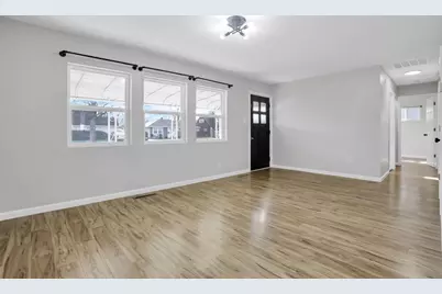 3993 Richard Avenue, Grove City, OH 43123 - Photo 9