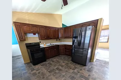 323 Sturbridge Road, Columbus, OH 43228 - Photo 3