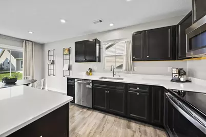2401 McClouds Square, Marysville, OH 43040 - Photo 13