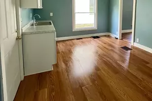 429 W Columbia St, Marion, OH 43302 - Photo 7