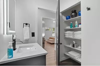 2313 Airport Drive, Columbus, OH 43219 - Photo 17