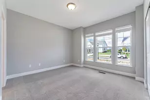 5486 Scotch Woods Dr, Grove City, OH 43123 - Photo 5