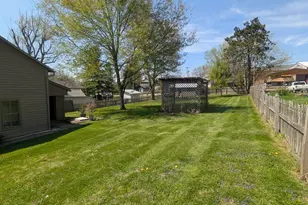 114 W Sheridan Ave, Somerset, OH 43783 - Photo 3