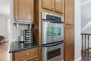 67 Highland Pointe Cir, Columbus, OH 43235 - Photo 9