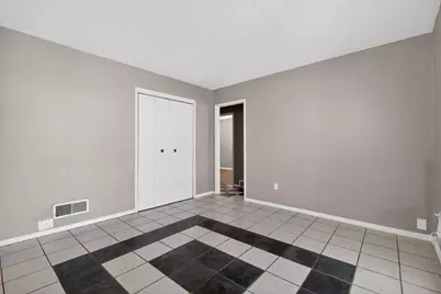 1819 Ransburg Avenue, Columbus, OH 43223 - Photo 17