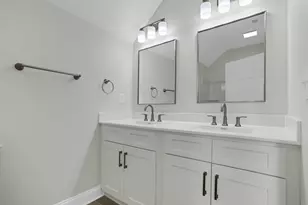 77 S Church St, Thornville, OH 43076 - Photo 23