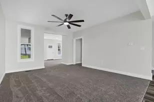 77 S Church St, Thornville, OH 43076 - Photo 11