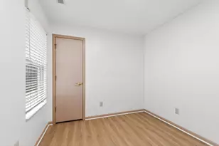 2064 Waymont Rd, Columbus, OH 43229 - Photo 21