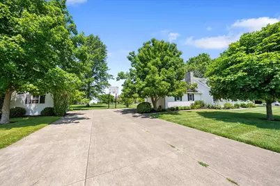 1102 Farmington Lane, Washington Court House, OH 43160 - Photo 21