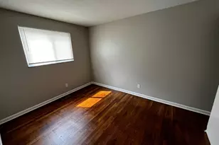 4689 Hilton Ave, Columbus, OH 43228 - Photo 5