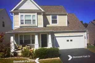 8668 Brenstuhl Park Dr, Blacklick, OH 43004 - Photo 1